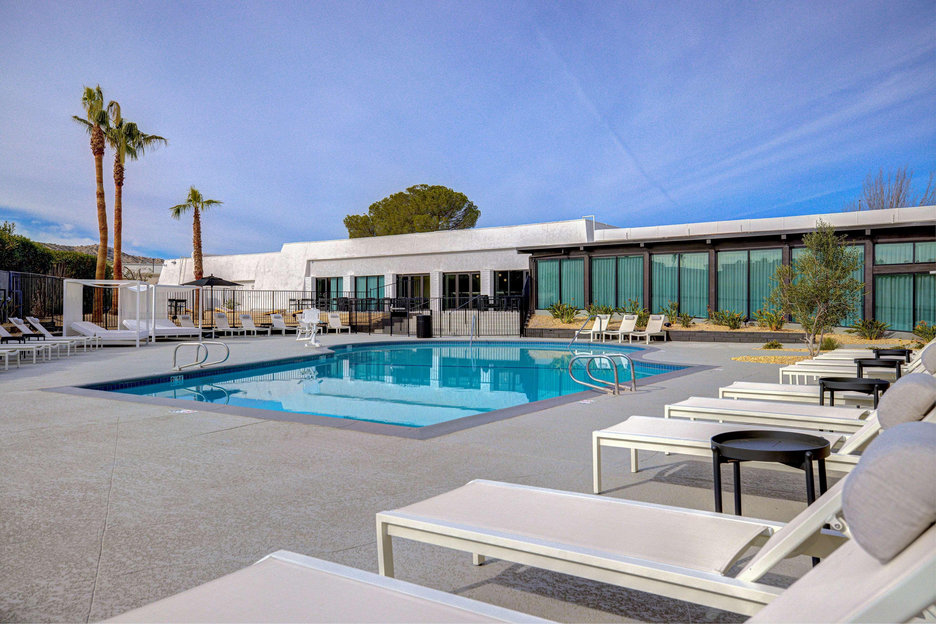 Doubletree By Hilton Palmdale, Ca Hotel Exterior photo